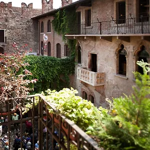 5* Pensión Relais Balcone Di Giulietta